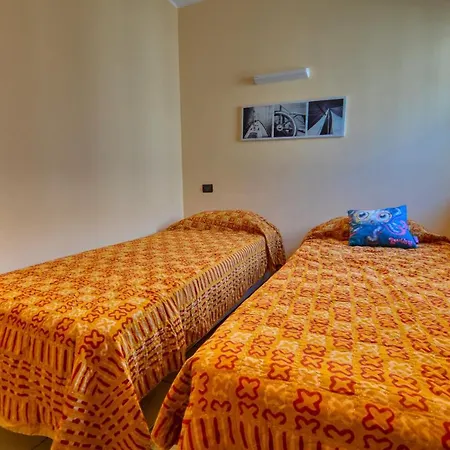 2-bedroom Airconditioned Lakeview Appartement