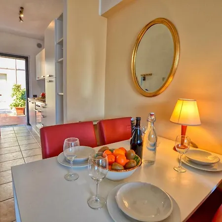 2-bedroom Airconditioned Lakeview * אקסריה