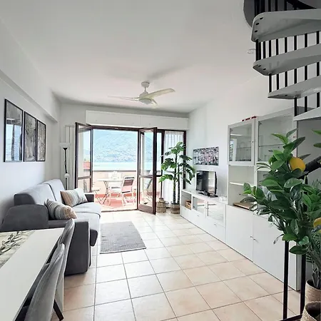 Apartmán 2-bedroom Airconditioned Lakeview Acquaseria
