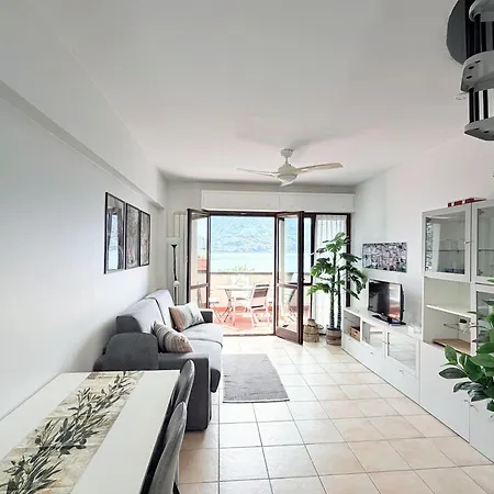 Apartment 2-bedroom Airconditioned Lakeview
