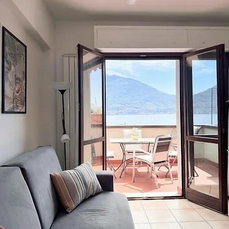 2-bedroom Airconditioned Lakeview Apartmán *