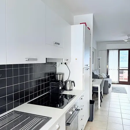 2-bedroom Airconditioned Lakeview Acquaseria