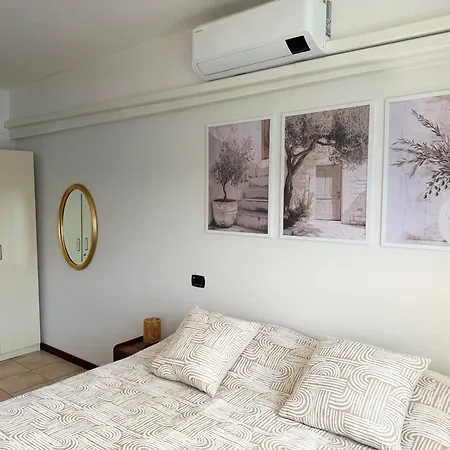 2-bedroom Airconditioned Lakeview Acquaseria