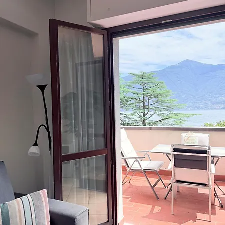 2-bedroom Airconditioned Lakeview Apartmán *