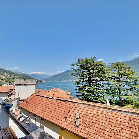 2-bedroom Airconditioned Lakeview Apartment Acquaseria